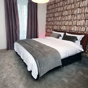 https://cozy-studio-102-close-to-cornavin-train-station.genevahotels4all.com
